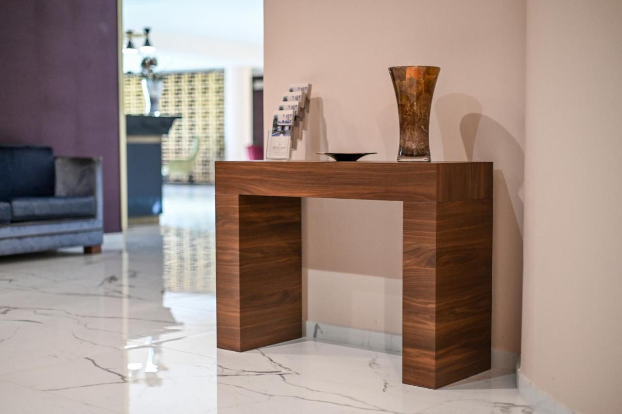 Roma Domus Hotel Ponzano Romano Kültér fotó